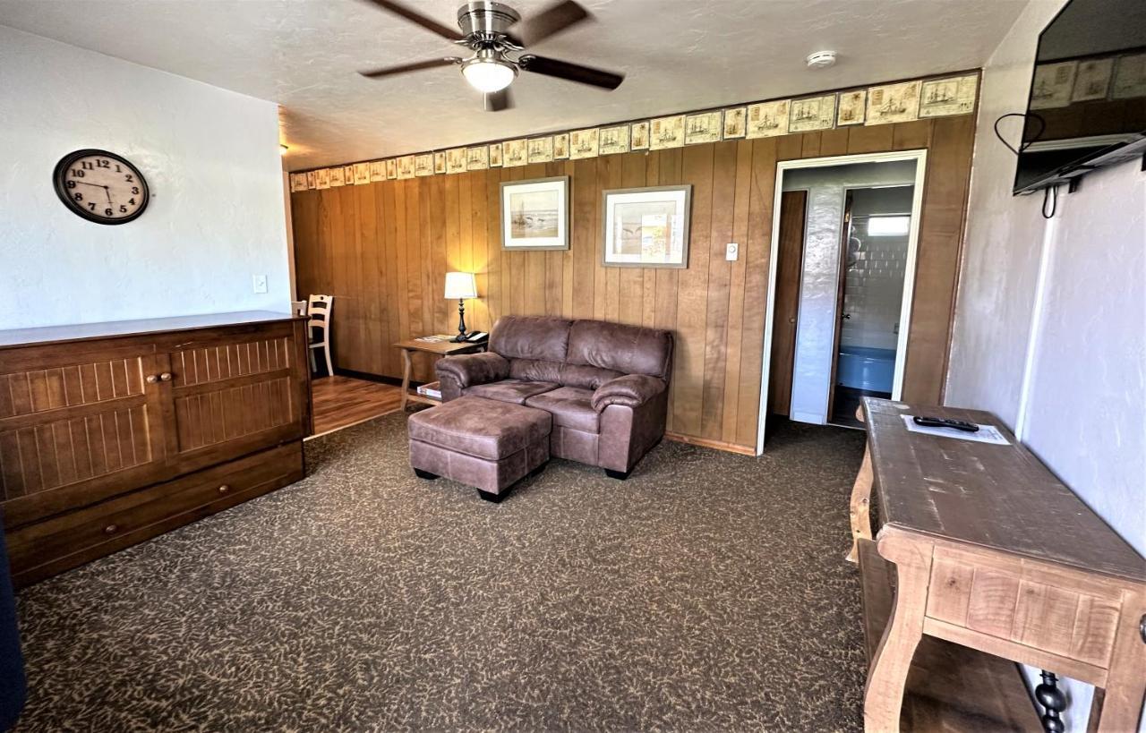 Myrtle Lane Inn Randolph エクステリア 写真