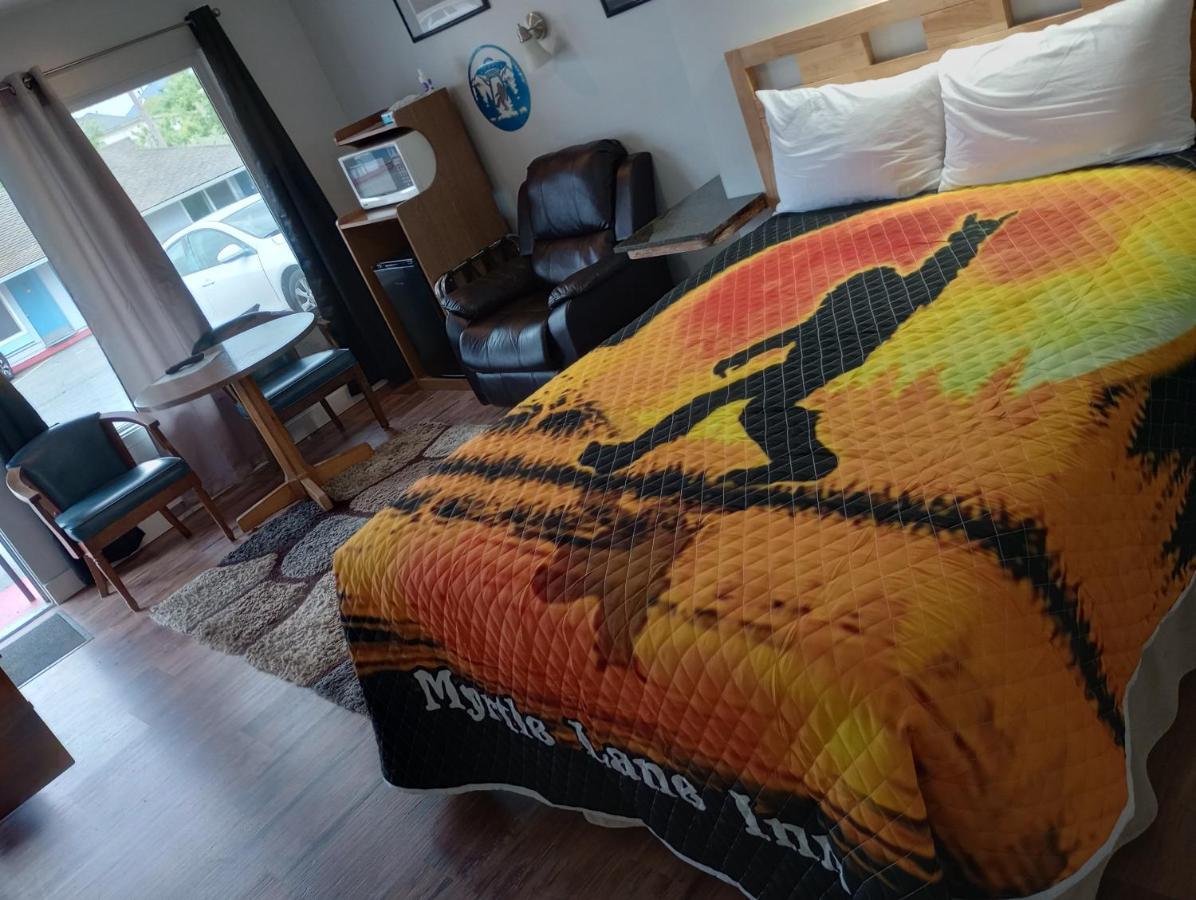 Myrtle Lane Inn Randolph エクステリア 写真